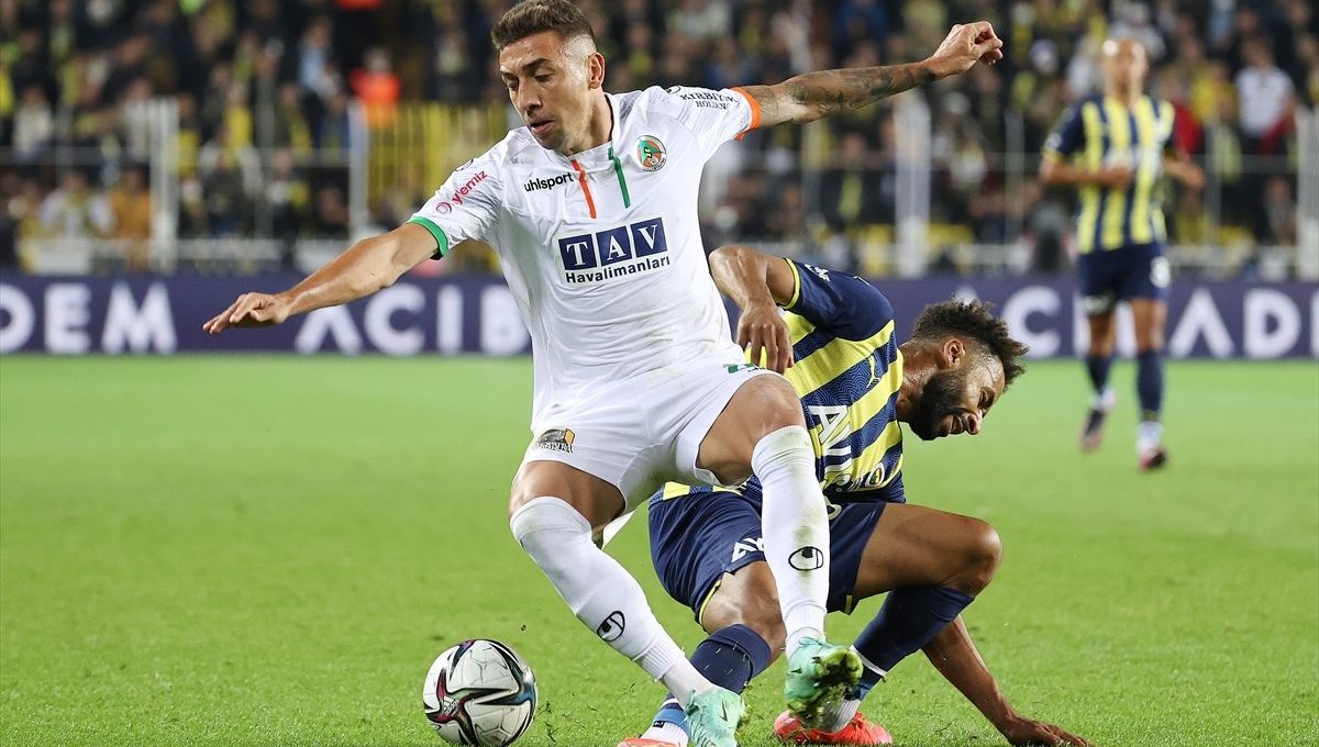 SON DAKİKA: Fenerbahçe 90+3'te yıkıldı SON DAKİKA: Fenerbahçe 90+3'te yıkıldı