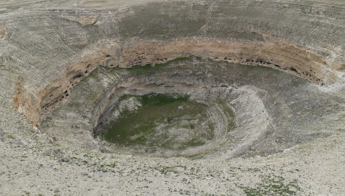 Doğa tutkunlarının ilgiyle ziyaret ettiği göller bir bir kuruyor
