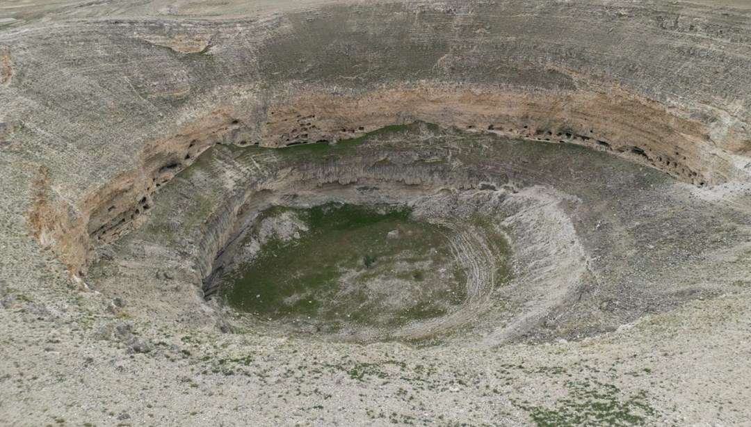 Doğa tutkunlarının ilgiyle ziyaret ettiği göller bir bir kuruyor