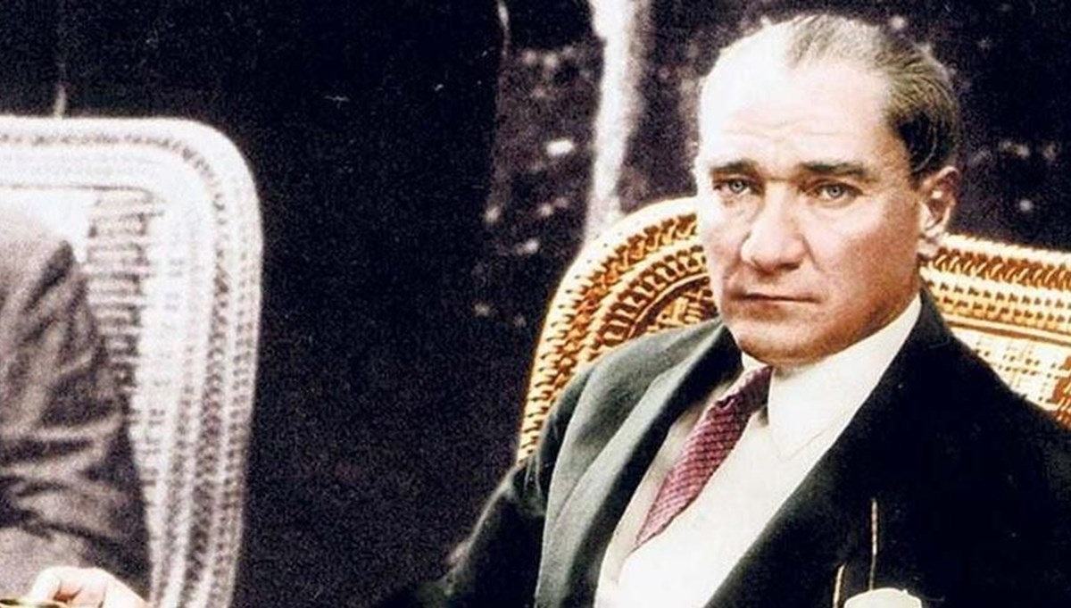 Atatürk'ün açık artırmadaki ceketinin değeri 55 bin dolara çıktı