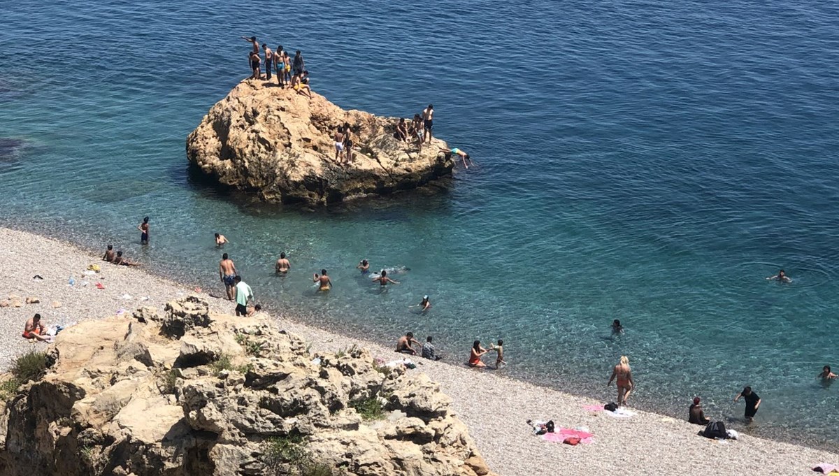 Hafta sonu bu ile dikkat! Hava sıcaklığının 45 dereceye çıkması bekleniyor Hafta sonu bu ile dikkat! Hava sıcaklığının 45 dereceye çıkması bekleniyor