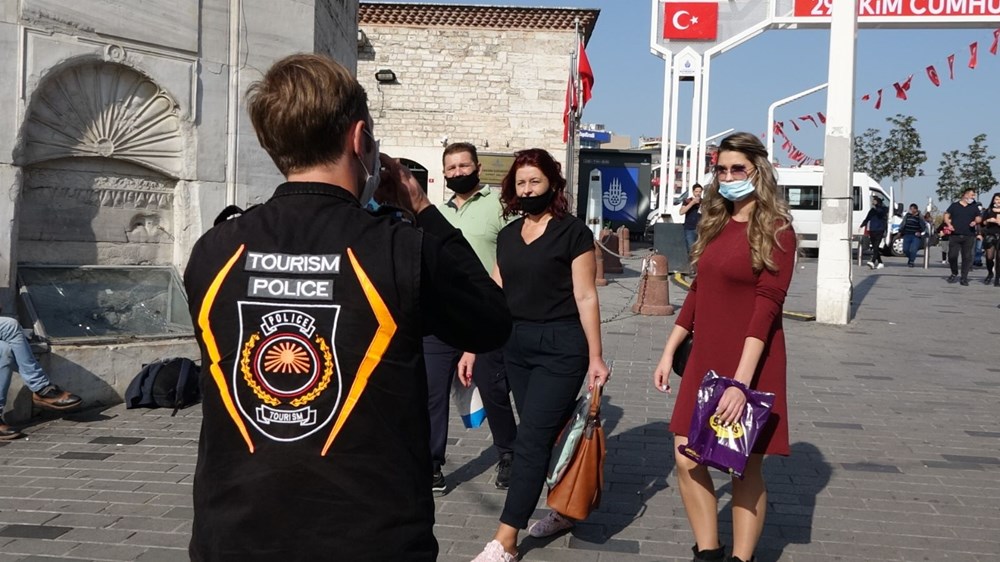 Taksim'de drone'lu maske denetimi - 12