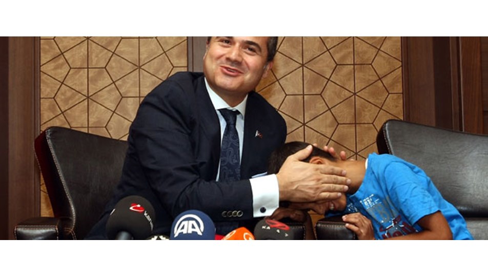 Bakana bu kez ‘adam gibi adamsın’ dedi