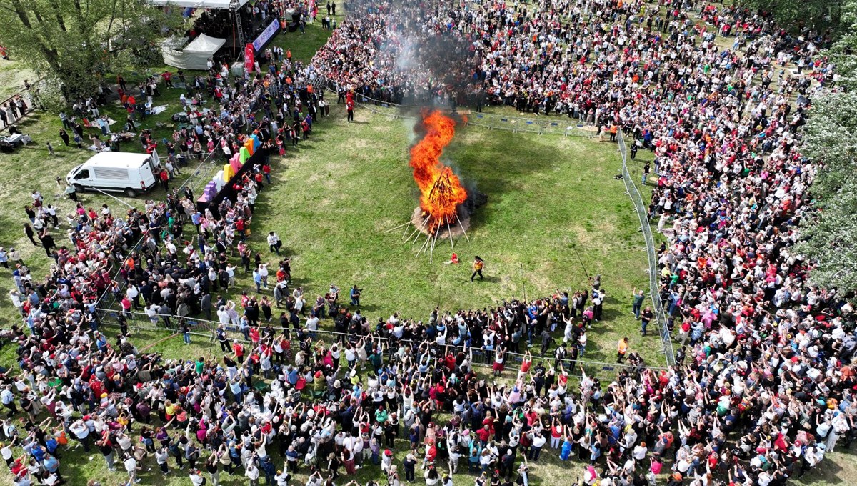 Edirne'de Kakava ateşi yakıldı