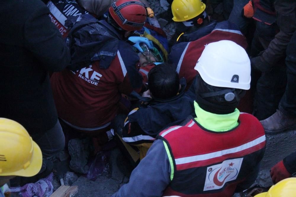Deprem bölgesinden mucize kurtuluşlar - 82