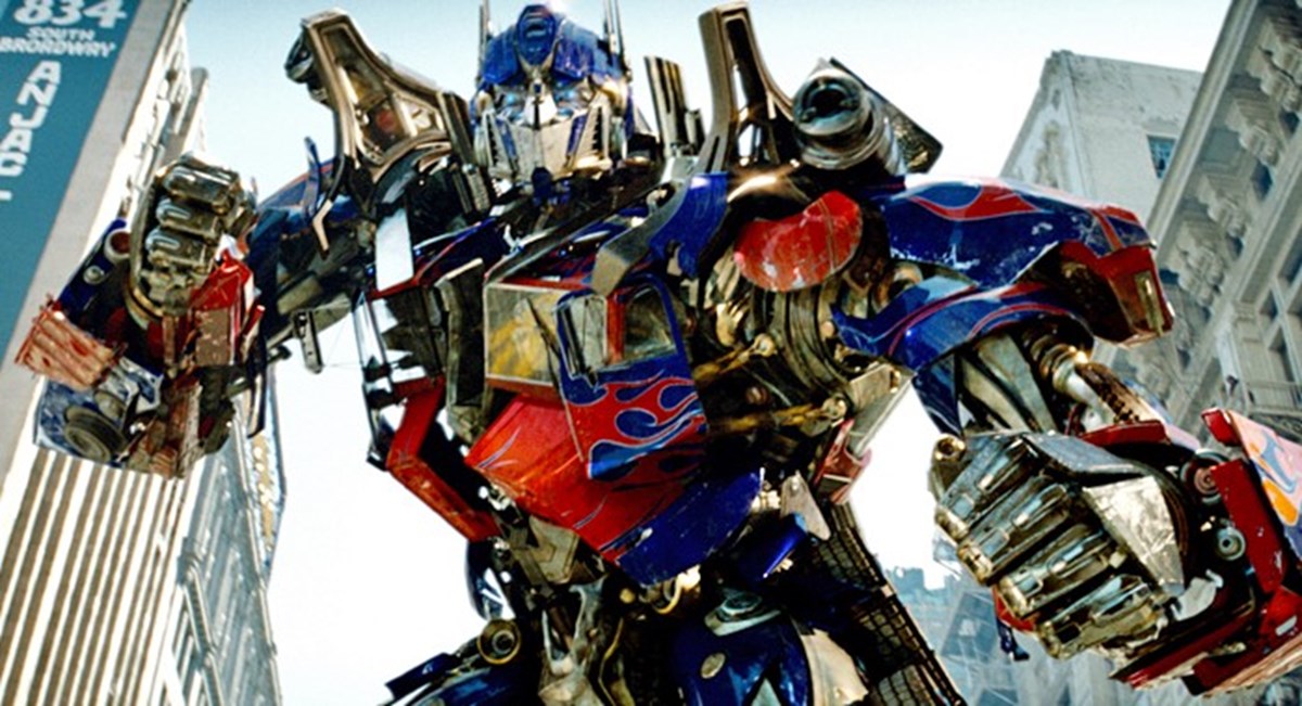 Transformers'ta Optimus'u seslendiren seslendirme sanatçısı Ayhan Kahya hayatını kaybetti - 1