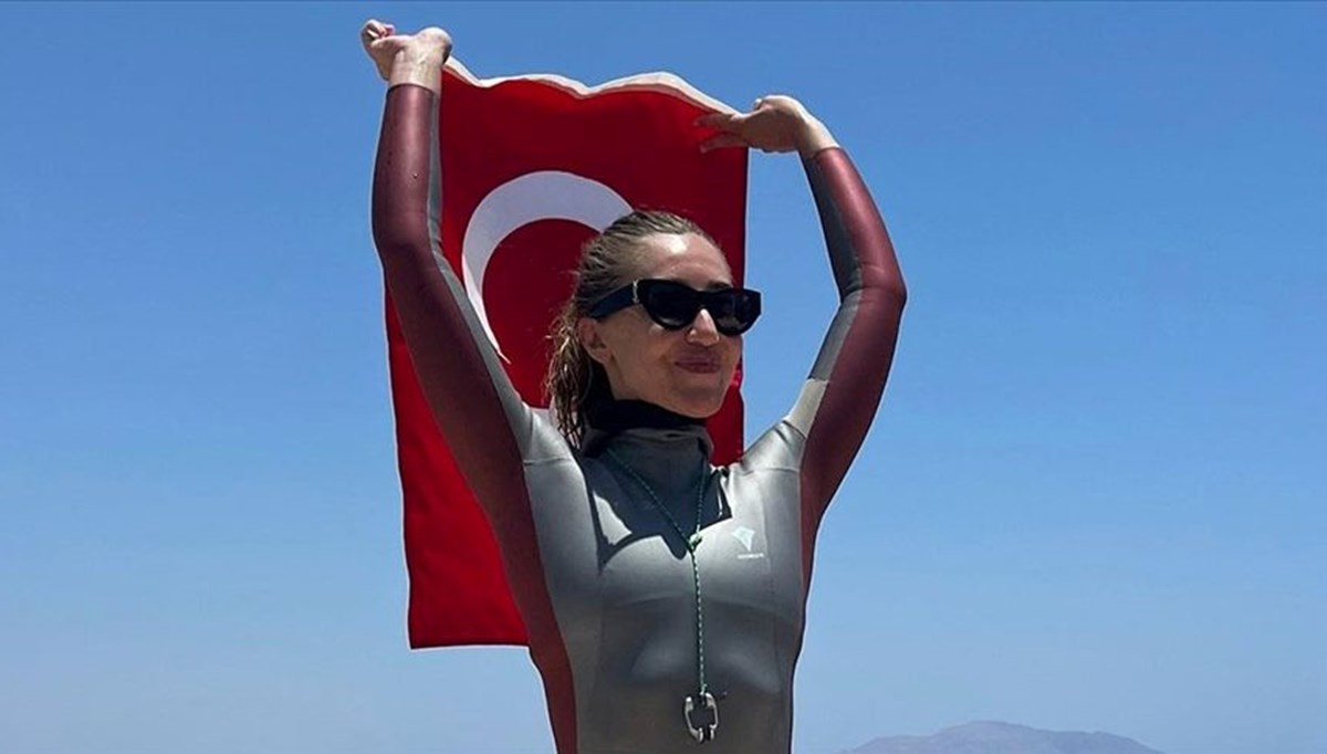 Milli sporcu Şahika Ercümen Türkiye rekoru kırdı Milli sporcu Şahika Ercümen Türkiye rekoru kırdı