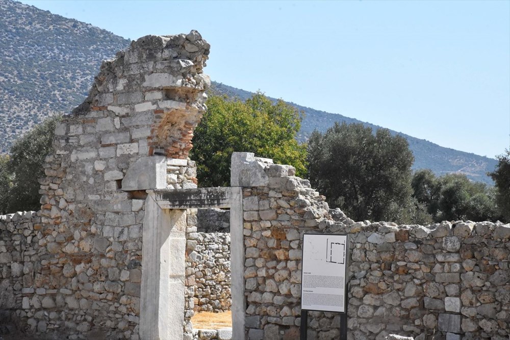 Beçin Antik Kenti'ndeki kazılarda bulunan oyuncaklar Roma ve Türk dönemine ışık tutuyor - 7