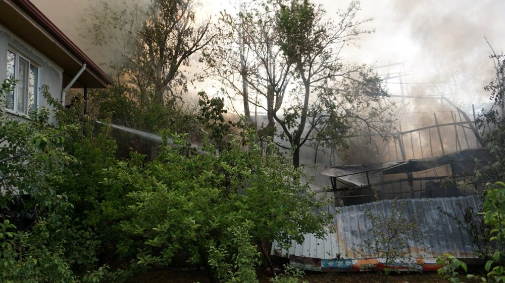 Burdur'da depo yangını: Alevler evlere sıçradı - 7