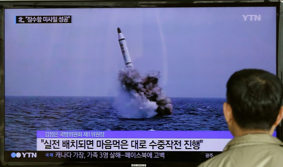 Kuzey Kore’den denizaltıdan füze denemesi - 1