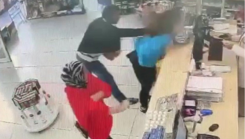 Eczanede yumruklu saldırıya tutuklama