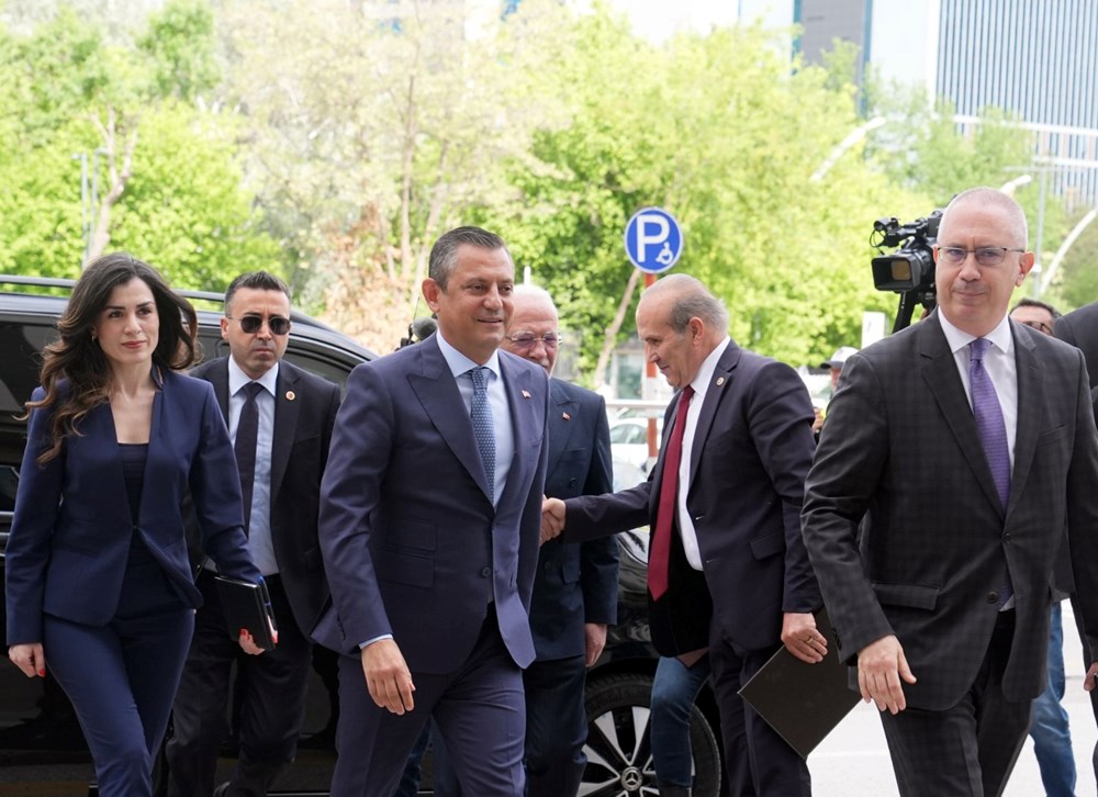 Cumhurbaşkanı Erdoğan ile CHP lideri Özgür Özel görüşmesi sona erdi - 4