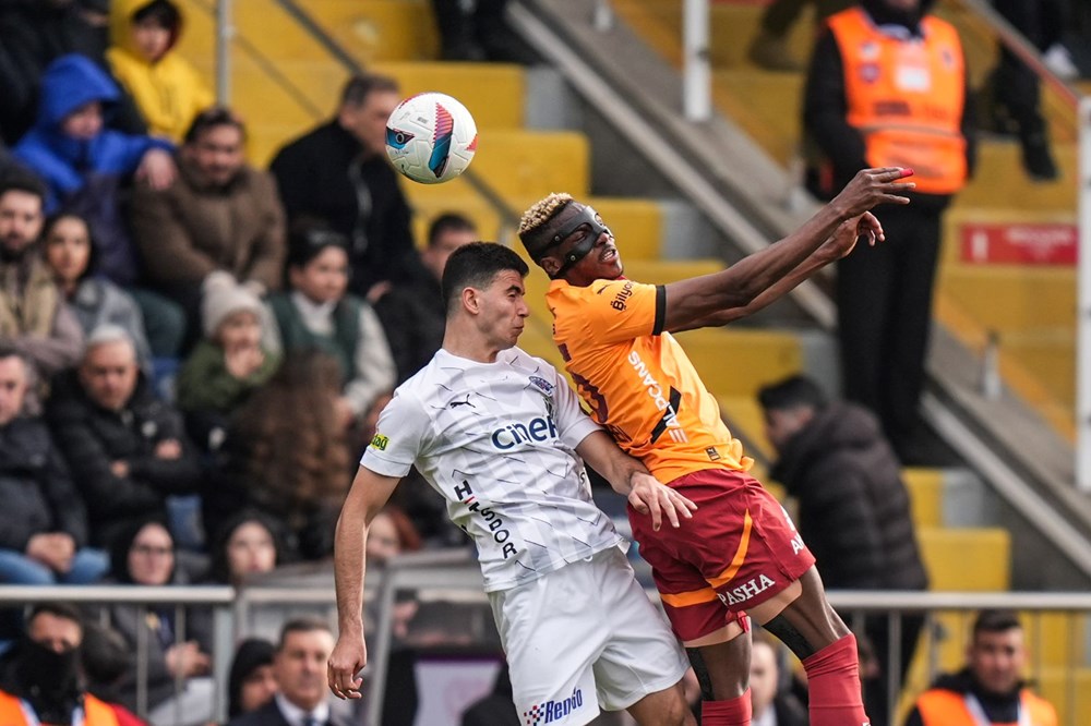 Galatasaray'ın yeni transferine ve Okan Buruk'a ağır eleştiri: