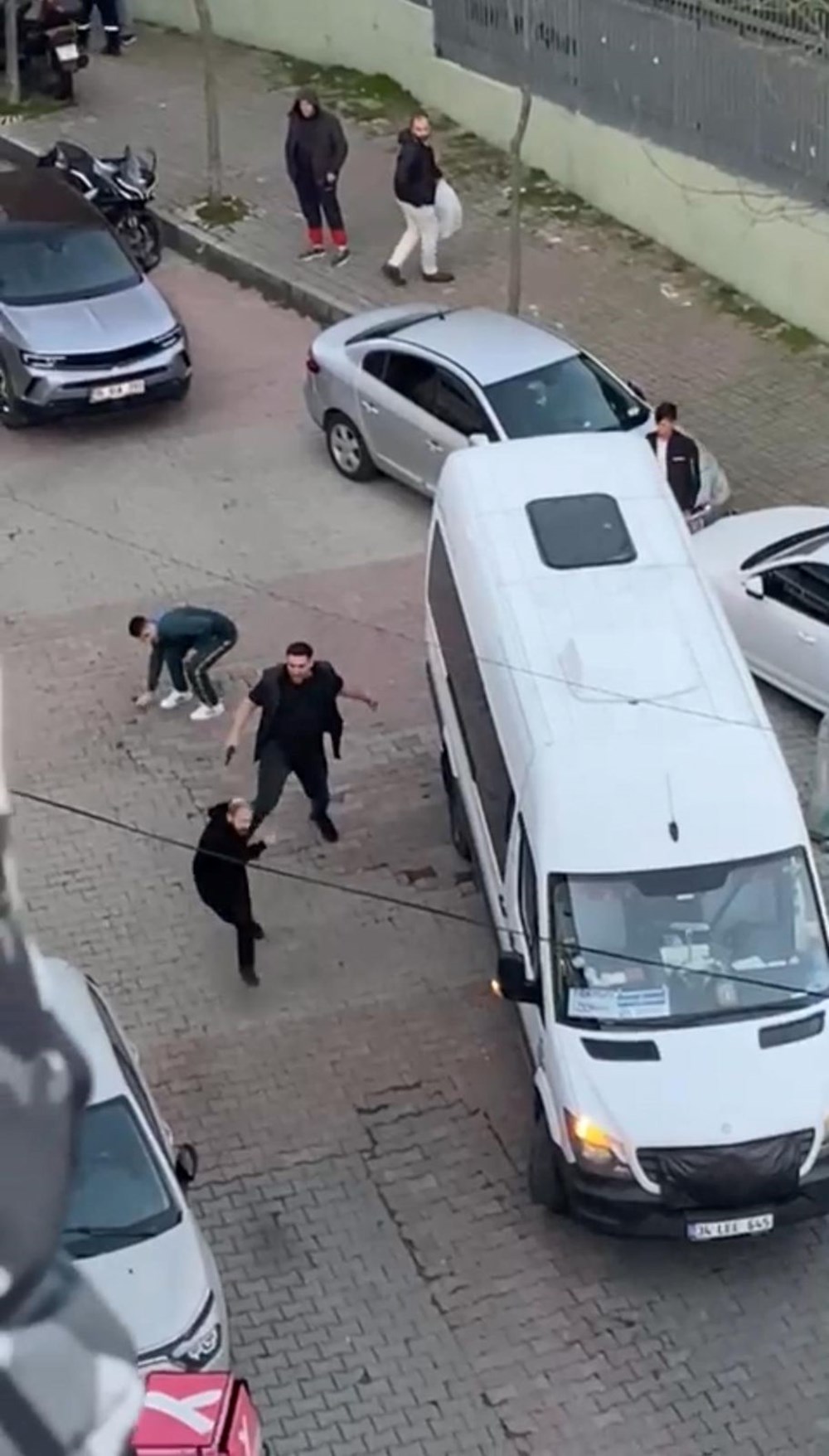 Kağıthane'de Trafik Kavgasında Kan Döküldü: Tartışma, Kuzenin Silahıyla Son Buldu 72 fotKXsQthEaCnhZClPbRLQ