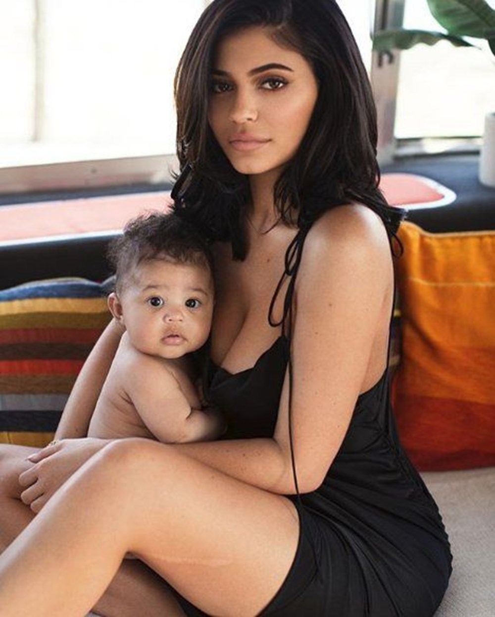 Kylie Jenner 3 yaşındaki kızı Stormi'nin yeni marka çıkaracağını duyurdu -  Magazin Haberleri