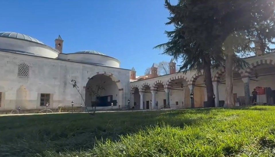 Edirne'de Fatih dönemine ait 'Peykler Medresesi' kapılarını yeniden açıyor