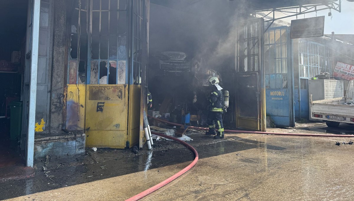 Oto kilit tamirci dükkanında yangın Oto kilit tamirci dükkanında yangın