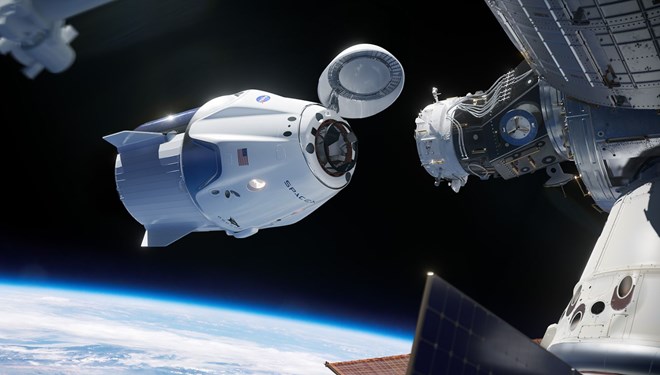 SpaceX aracyla uzaya frlatlan astronotlar 'uzayda kalma' rekoru krd