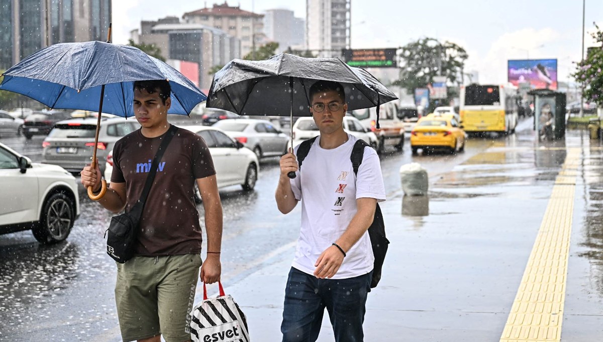 İstanbul için saat verildi: Yaz sağanaklarına dikkat! (Bu hafta hava nasıl olacak?)