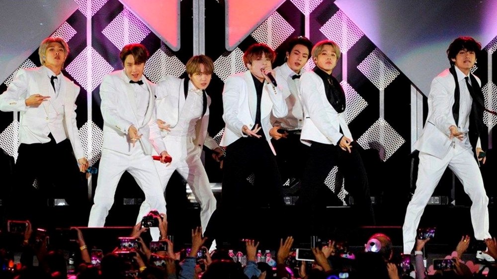 BTS'in çizgi romanı görüntülenme rekoru kırdı - 5