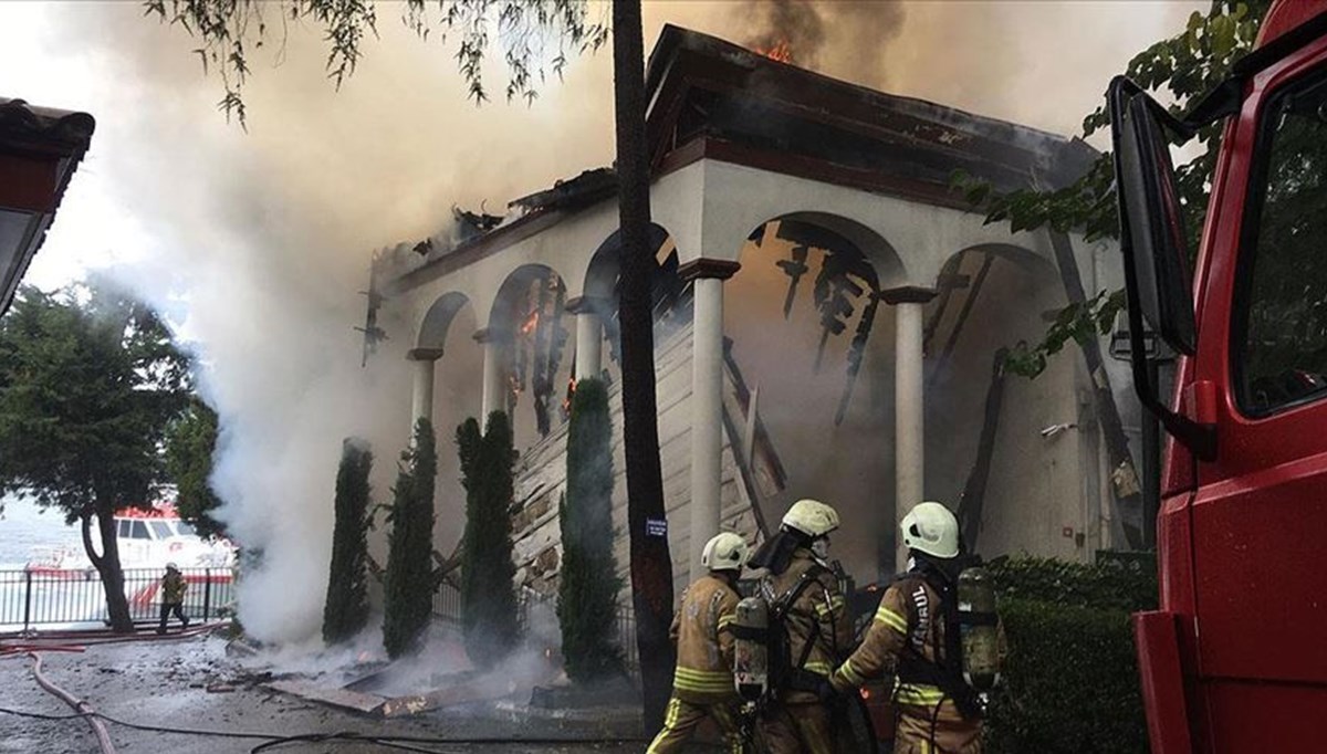SON DAKİKA HABERİ: Vaniköy Camii yangınında kusurlu bulundu