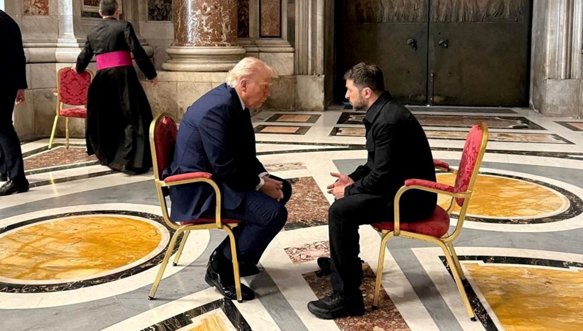 Vatikan’da Trump-Zelenski görüşmesi