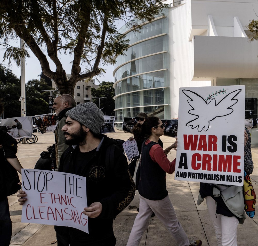İsrail'in başkenti Tel Aviv'de savaş karşıtı gösteri - 4
