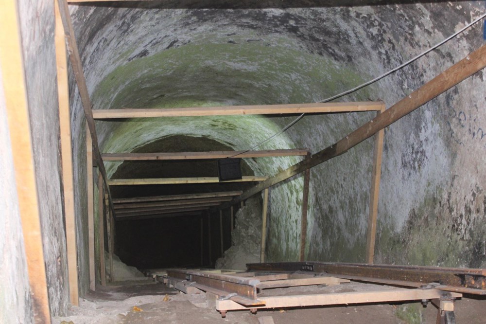 Ünye Kalesi’nin dehlizlerinde sikke, çömlek ve gülleler bulundu - 2