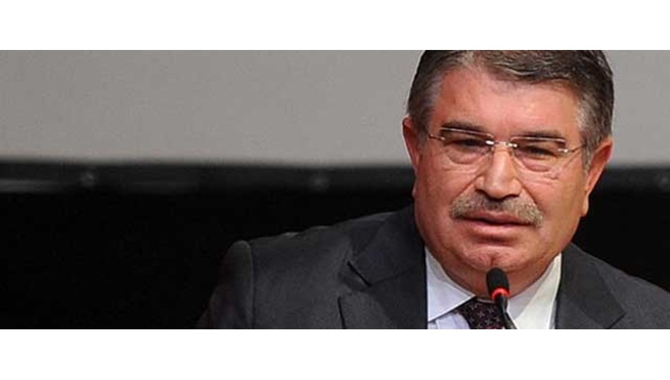 AK Parti’de istifa