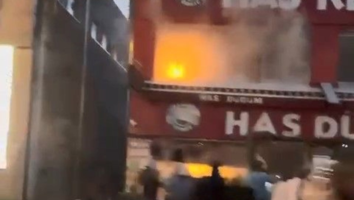 Bursa’da kebapçıda yangın paniği Bursa’da kebapçıda yangın paniği