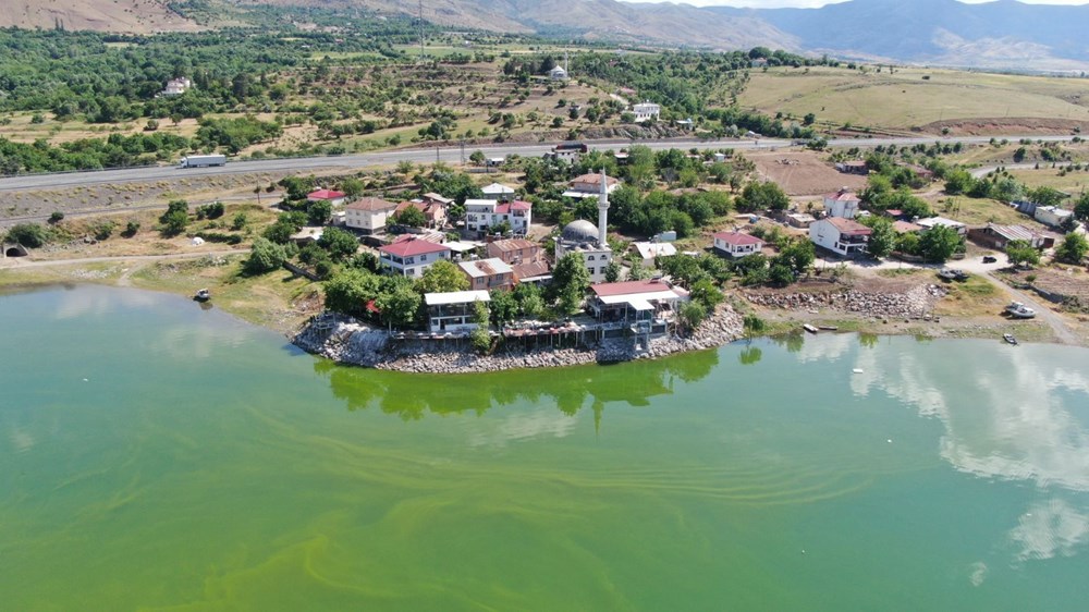Baraj suları yükselince köy, yarımadaya dönüştü - 1