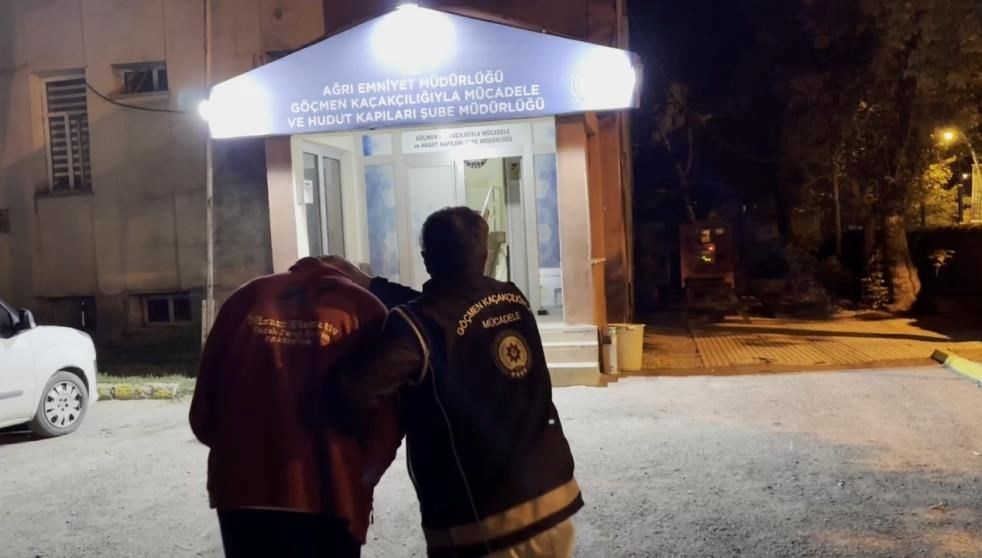 Ağrı'da göçmen kaçakçılığı operasyonu