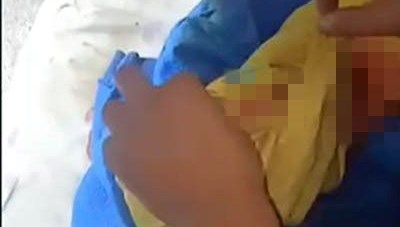 Evin çatısında doğan bebek hayatını kaybetti