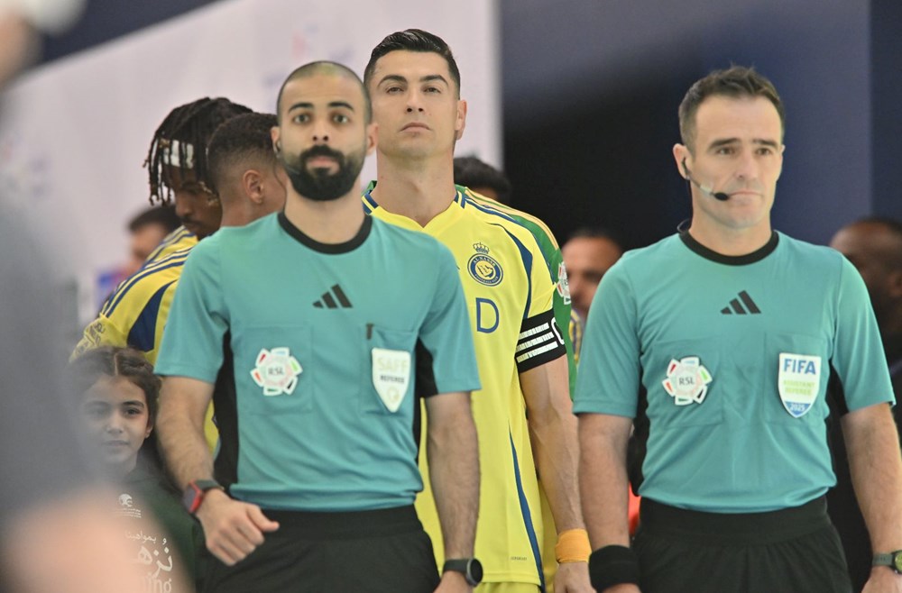 Fatih Terim'in stratejisi Ronaldo'nun gollerine rağmen yıkılmadı: 4 gollü düello ve kırmızı kart! 82 fwzT2AacJEOTLtuIZbtIuQ