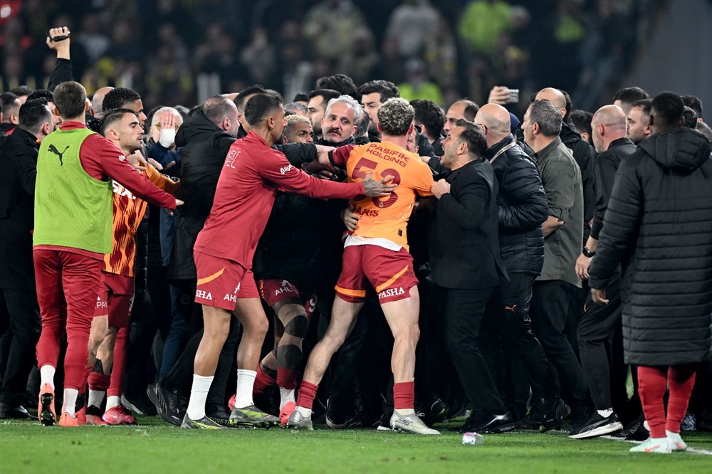 Galatasaray'dan PFDK kararları sonrası ilk açıklama: