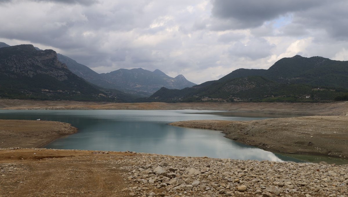 Kozan Barajı'nı kuraklık vurdu