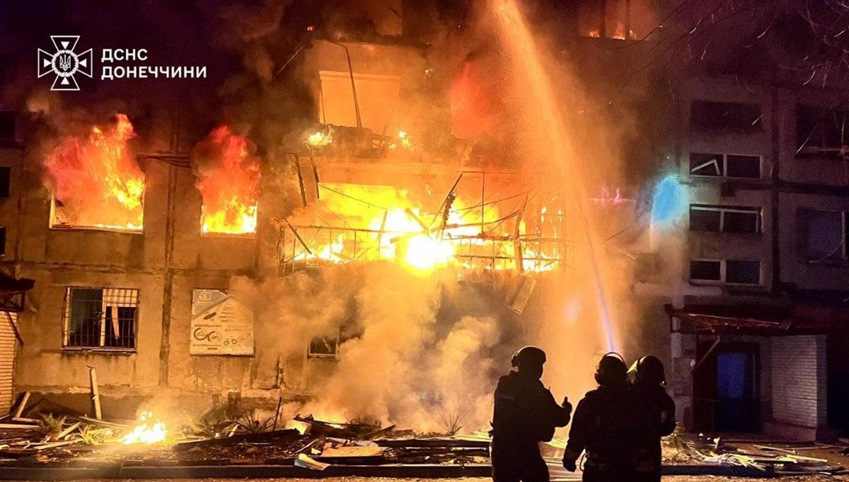 Rusya İskender füzeleriyle vurdu: Ukrayna'daki bombardımanda çocuklar öldü Rusya İskender füzeleriyle vurdu: Ukrayna'daki bombardımanda çocuklar öldü