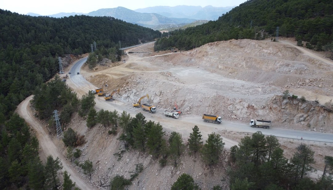 Dikkat! Antalya-Konya yolu kapatıldı