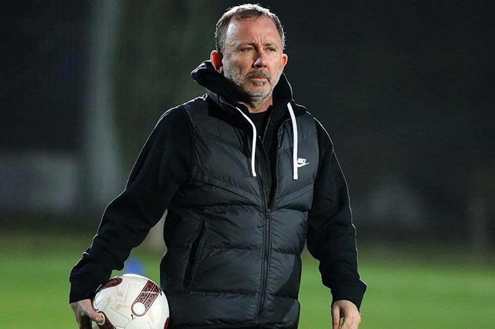 Sergen Yalçın, Fenerbahçe'den ayrılacak 3 ismi açıkladı: "Mümkün değil, seneye olmaz" 75 g Dj9y2mQ0qsdrlROu393Q