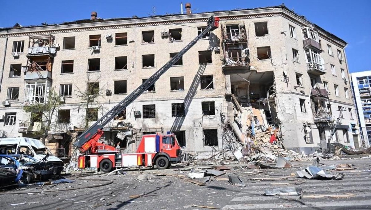 Rusya bir kez daha Harkov'u vurdu: 3 ölü, 29 yaralı Rusya bir kez daha Harkov'u vurdu: 3 ölü, 29 yaralı