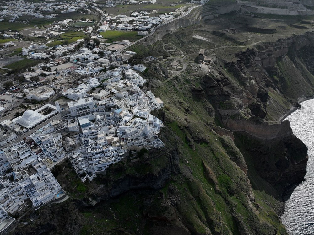Santorini'nin yerlileri kaçmamakta kararlı: