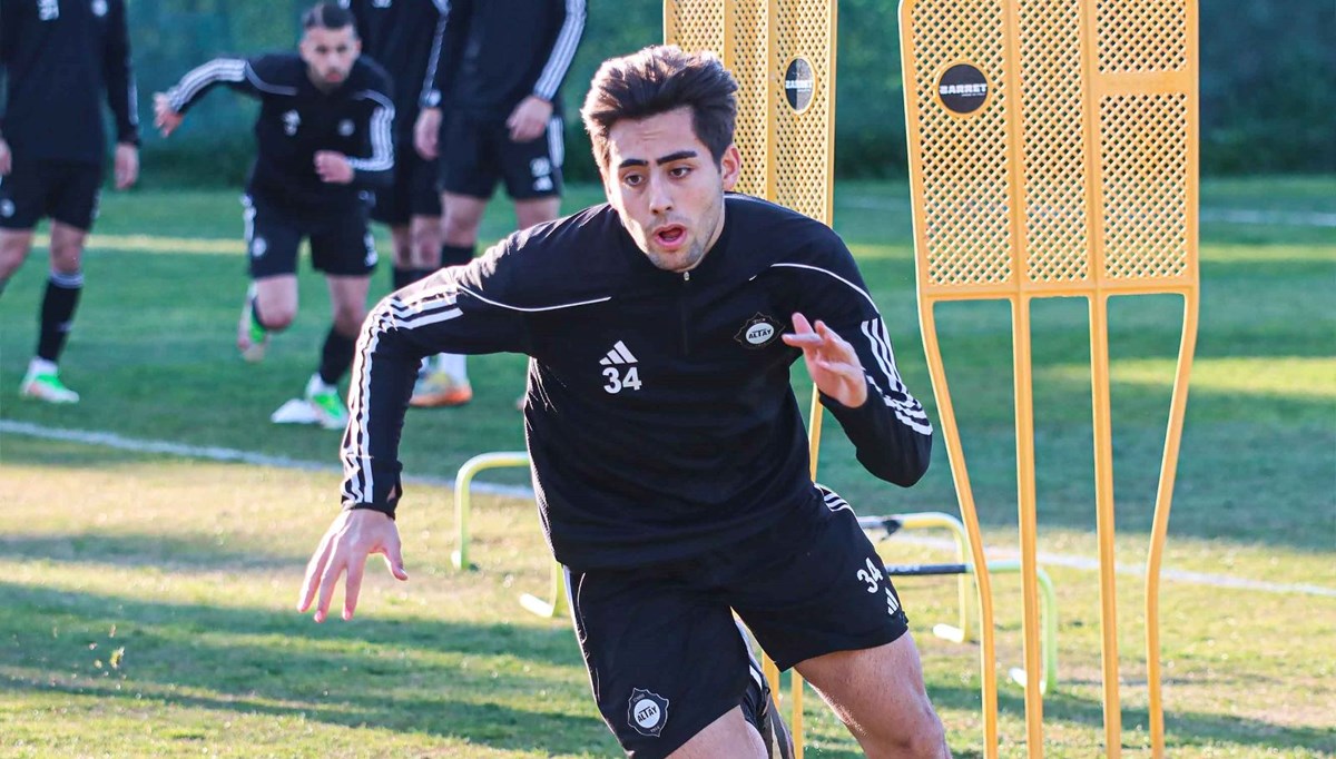 Altay'da 16 yaşındaki Enes Öğrüce kariyerinin ilk golünü attı