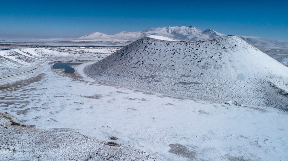 'Evil eye bead of the world' Meke Lake is white - 3