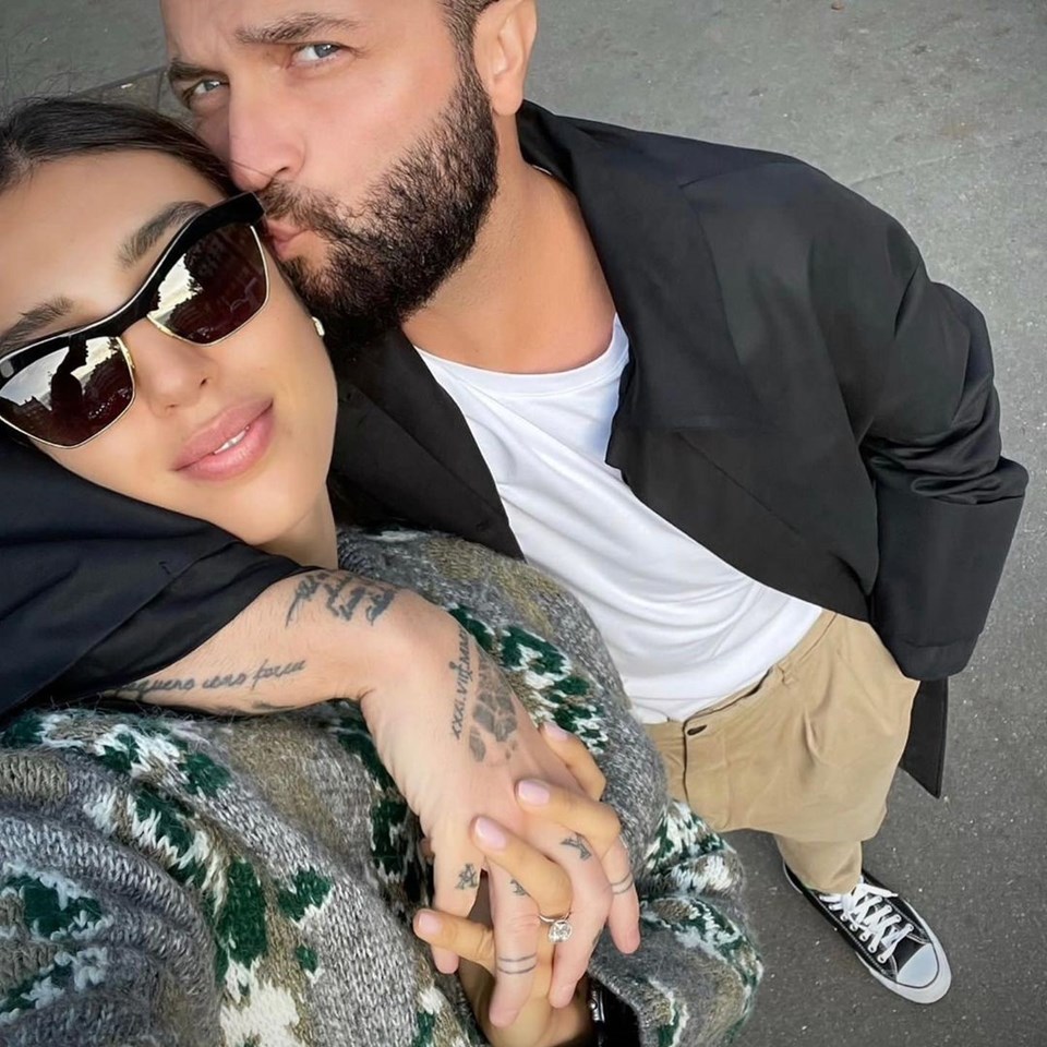 Alelade Show'a katılan Berkay Şahin eşi Özlem Ada Şahin ile ilk tanışmalarını anlattı! - 2