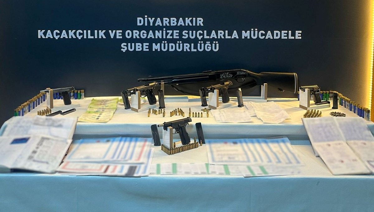 Diyarbakır'da tefeci operasyonu: 30 milyon liralıl şüpheli hesap hareketi var Diyarbakır'da tefeci operasyonu: 30 milyon liralıl şüpheli hesap hareketi var
