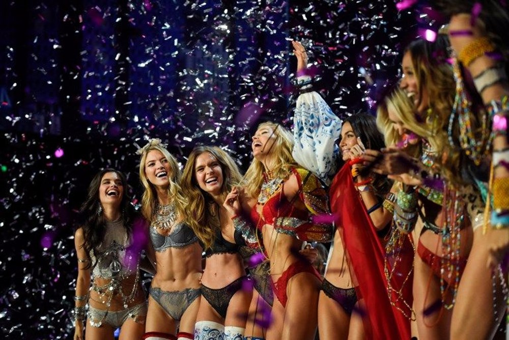Victoria’s Secret defilesi gerçekleşti (Shanghai'daki yılın şovundan notlar) - 1