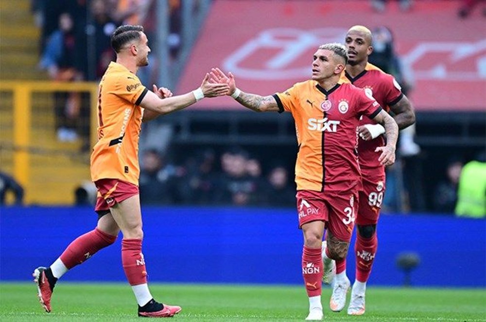 "Önümüzdeki dönem Galatasaray’ı taşıyamaz" Spor müellifleri kıymetlendirdi 75 g2lnJ 7DBk6 DooVfNZWCA