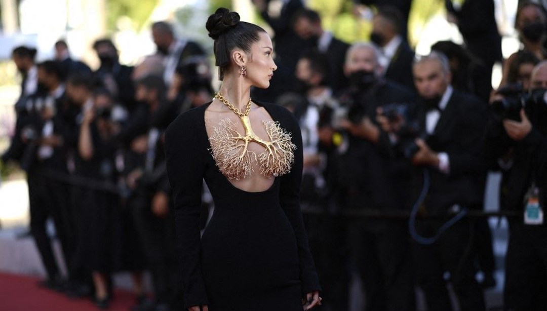 74. Cannes Film Festivali'nde Bella Hadid rüzgarı Magazin Haberleri