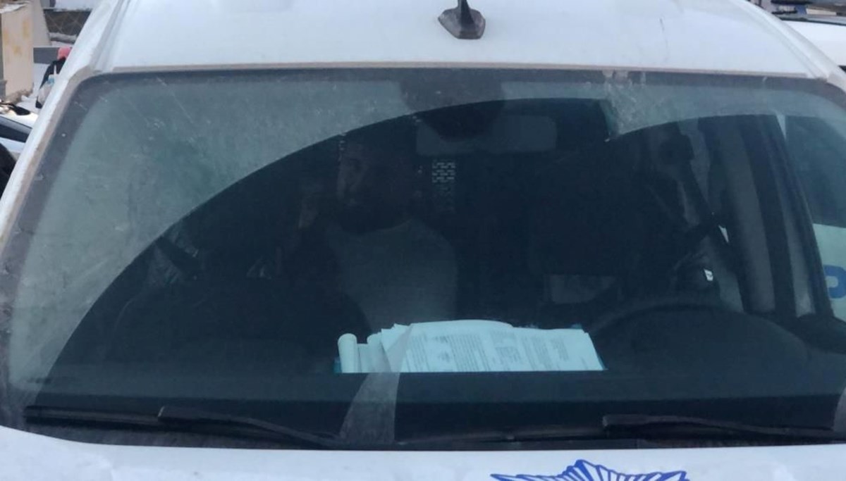 Sosyal medyada paylaşmak için video çeken gençler polisi alarma geçirdi Sosyal medyada paylaşmak için video çeken gençler polisi alarma geçirdi