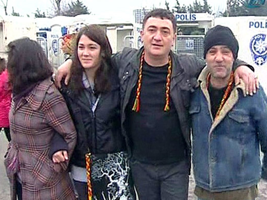 carkin iki abdullah sevdim biri ocalan
